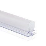 Detailaufnahme einer Dichtleiste der Marke HÜPPE, zwei parallel liegende transparente, schmale, längliche, U-förmige Kunststoffprofile, verbunden durch eine zum O geformte, flexible, durchgehende Kunststoffbahn, vor weißem Hintergrund.