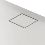 Detailaufnahme der HÜPPE EasyFlat Duschwanne in weiß matt mit flächenbündiger, quadratischer Ablaufkappe.