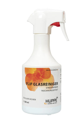 Weiße Sprühflasche eines Reinigers, beschriftet mit FLIP GLASREINIGER und STREIFENFREIER TROCKNUNGSEFFEKT, der Marke HÜPPE.